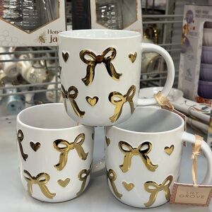 Gold Bow White Ceramic Mug Set